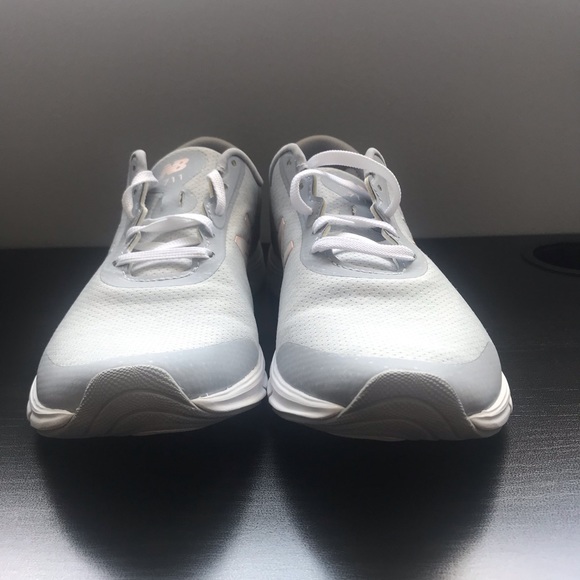 New New Balance WX711-V3H Women's Sneakers- Size 9 - Picture 4 of 8